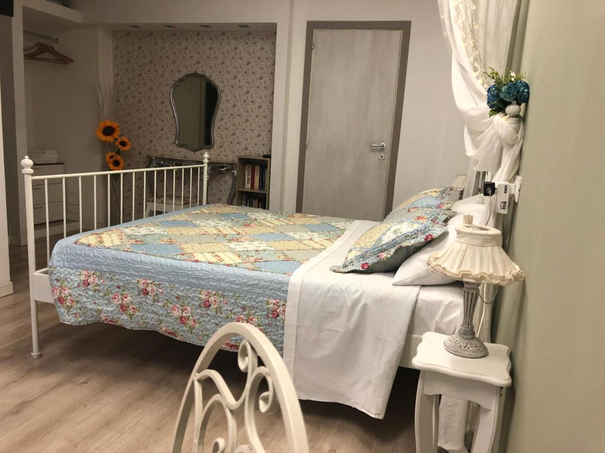 Bed and Breakfast Residenza Fiori Di Grano Милан Экстерьер фото