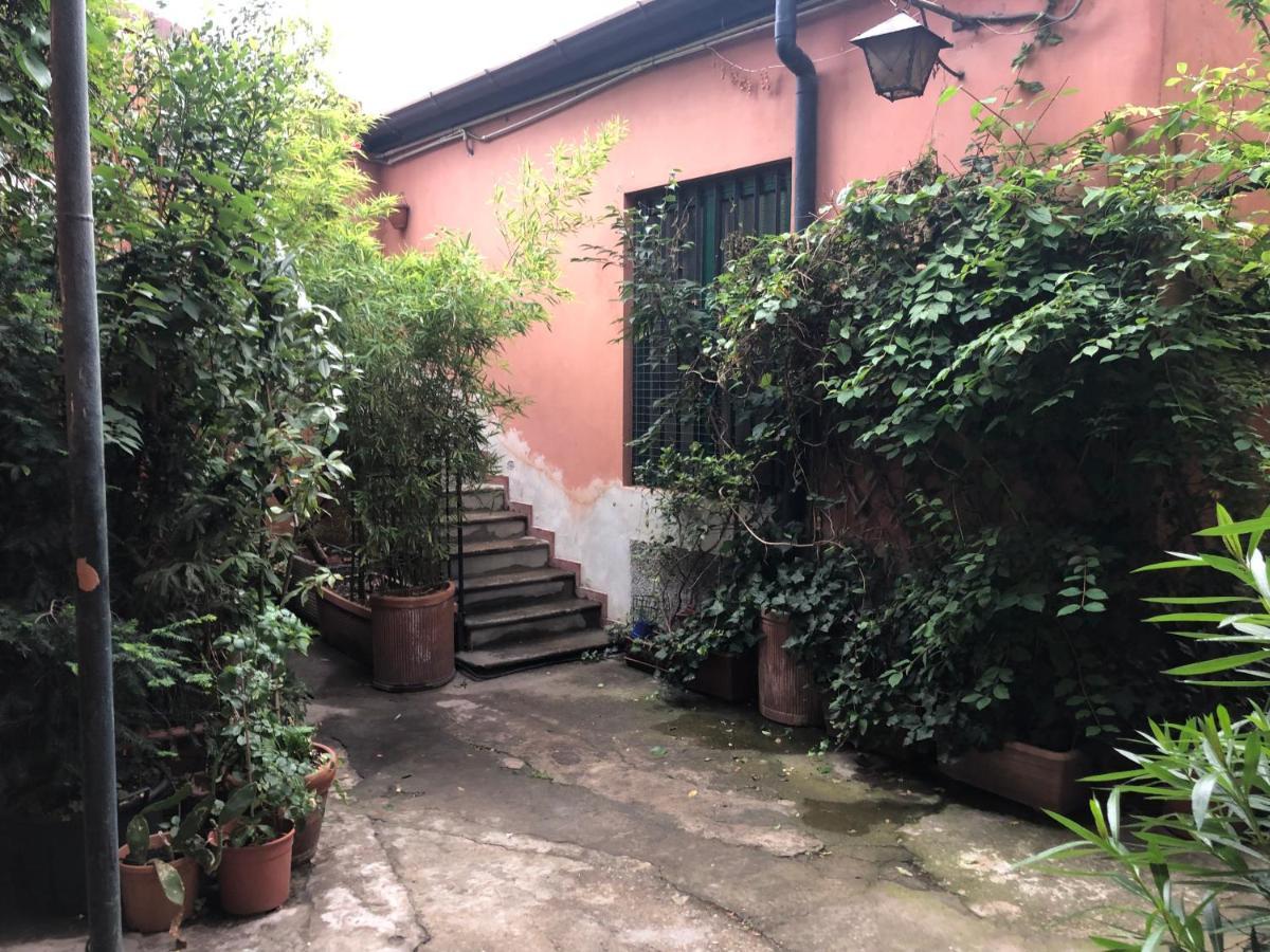 Bed and Breakfast Residenza Fiori Di Grano Милан Экстерьер фото
